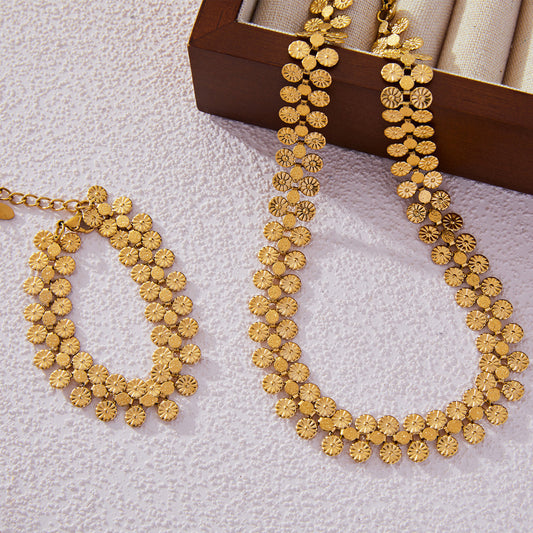 Multi-circle mosaic necklace